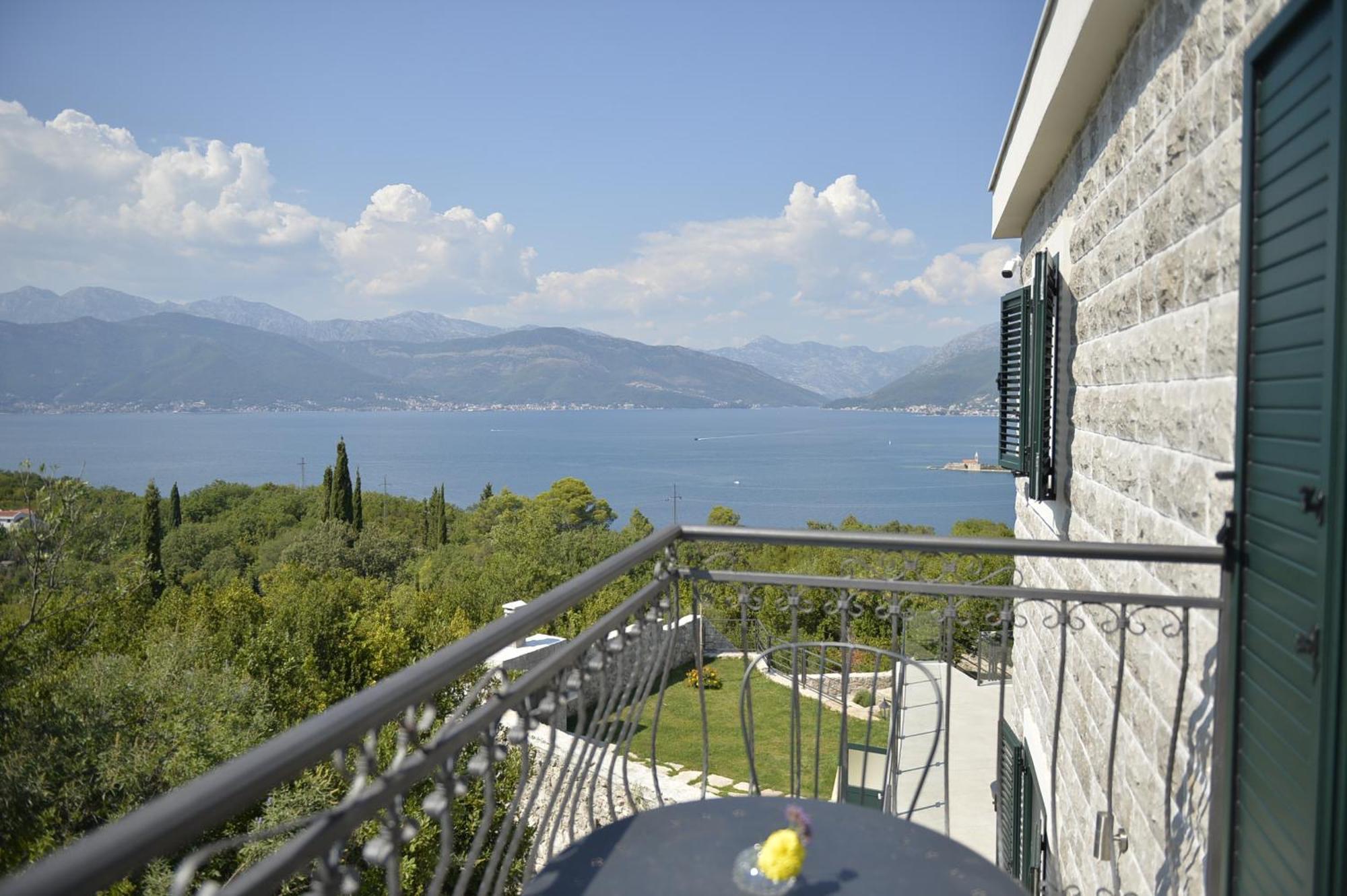 Villa Vista Azzurra Tivat Zewnętrze zdjęcie